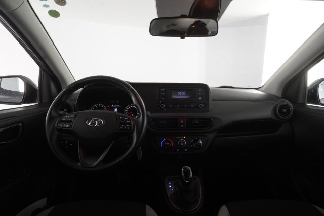 HYUNDAI i10 usata 10