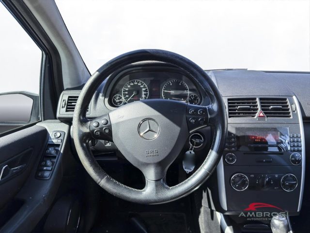 MERCEDES-BENZ A 180 usata 13