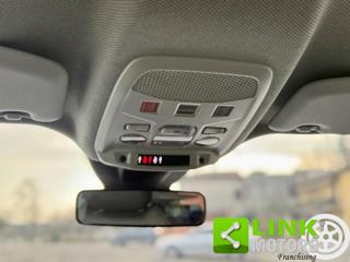 JEEP Avenger usata, con USB