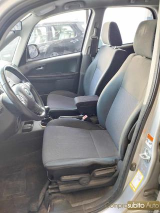 FIAT Sedici usata, con Fendinebbia