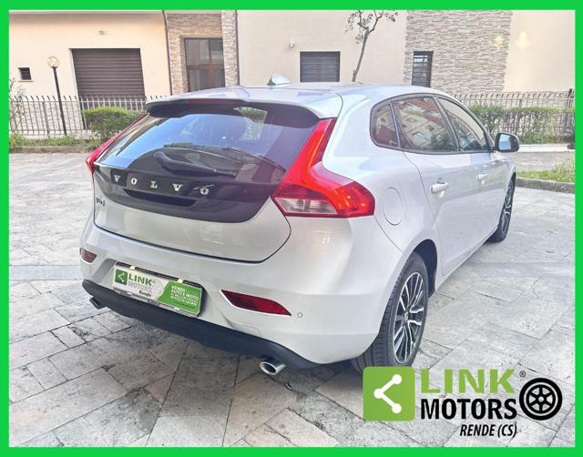 VOLVO V40 usata, con Autoradio