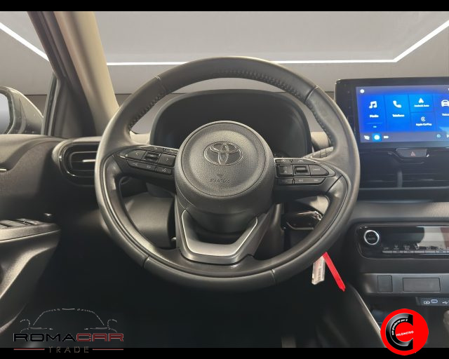 TOYOTA Yaris usata, con Sedile posteriore sdoppiato