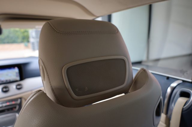 MERCEDES-BENZ E 220 usata, con Sedile posteriore sdoppiato