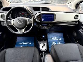 TOYOTA Yaris usata, con Bluetooth