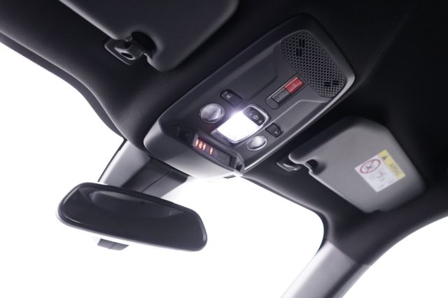 PEUGEOT 2008 usata, con Fari LED