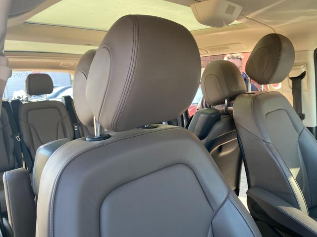 MERCEDES-BENZ V 300 usata, con Touch screen