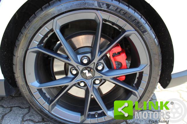 HYUNDAI i30 usata, con USB