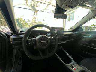 JEEP Avenger usata, con USB