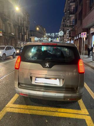 PEUGEOT 5008 usata, con Cerchi in lega