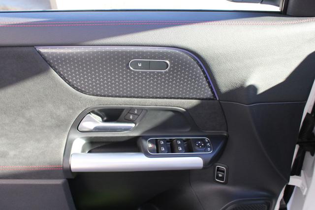 MERCEDES-BENZ GLA 220 usata, con Cerchi in lega