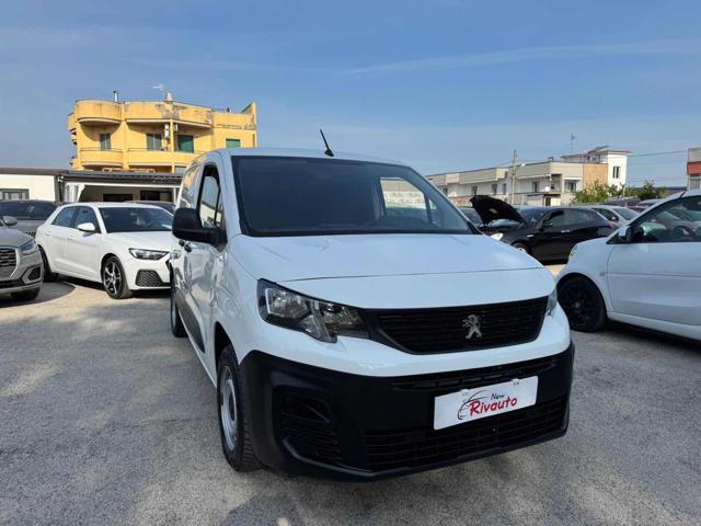 PEUGEOT Partner usata, con Alzacristalli elettrici