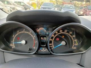 FORD Fiesta usata, con Autoradio