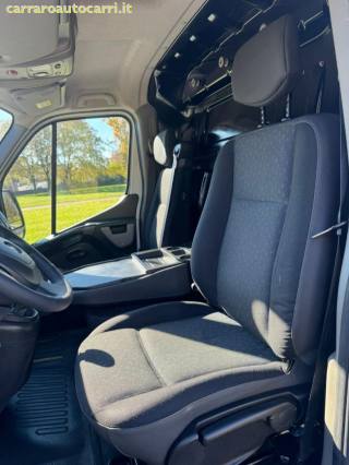 OPEL Movano usata, con USB