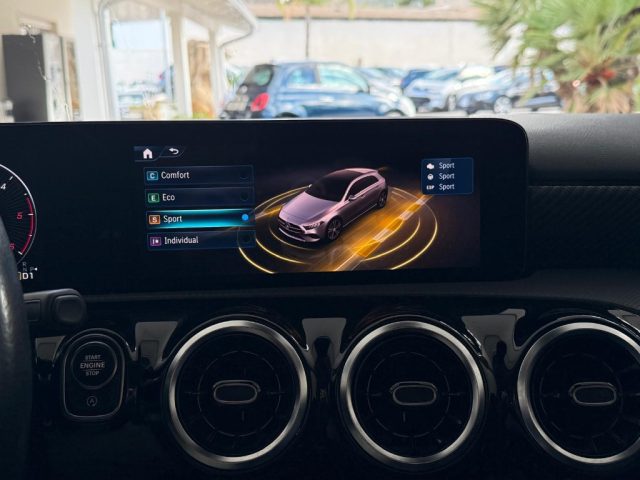 MERCEDES-BENZ A 180 usata, con Sensore di pioggia