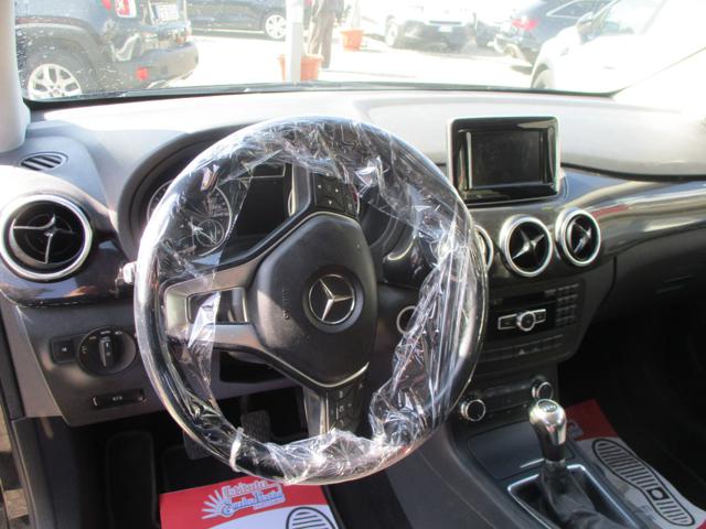 MERCEDES-BENZ B 180 usata, con Climatizzatore