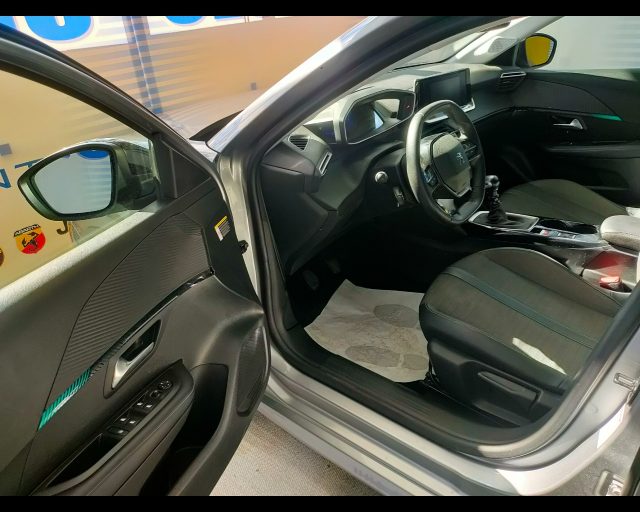 PEUGEOT 208 usata, con Alzacristalli elettrici