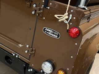 LAND ROVER Defender usata 13