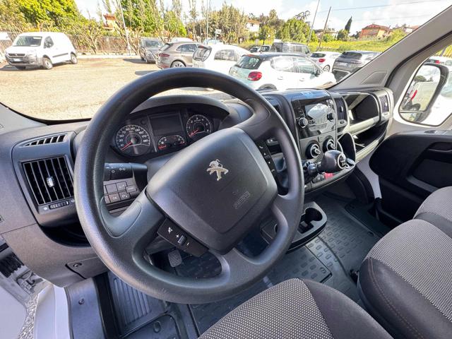 PEUGEOT Boxer usata, con Servosterzo
