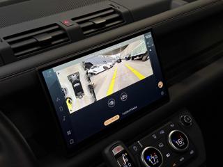 LAND ROVER Defender usata, con Fendinebbia