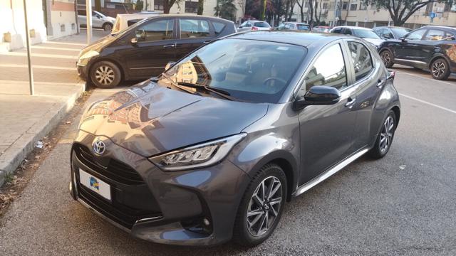 TOYOTA Yaris usata, con Fendinebbia
