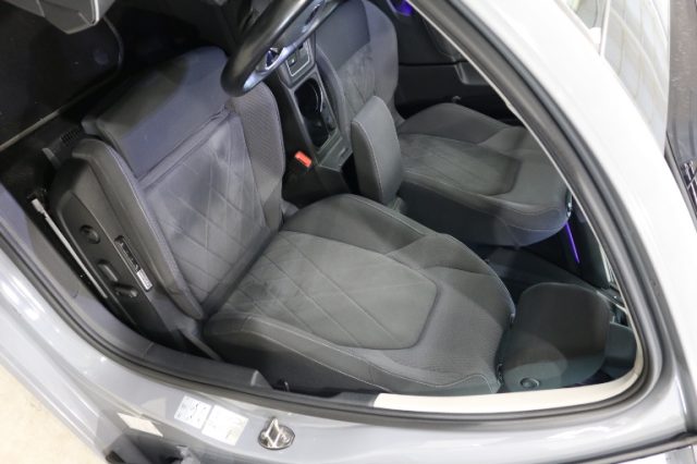 VOLKSWAGEN Golf usata, con Controllo trazione