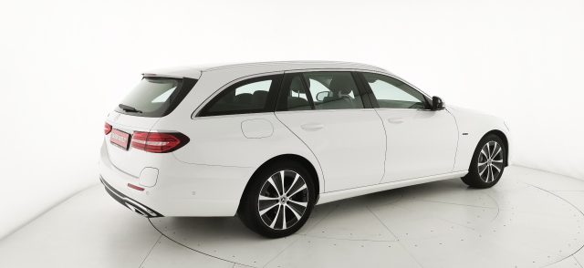 MERCEDES-BENZ E 300 usata, con Sedili riscaldati