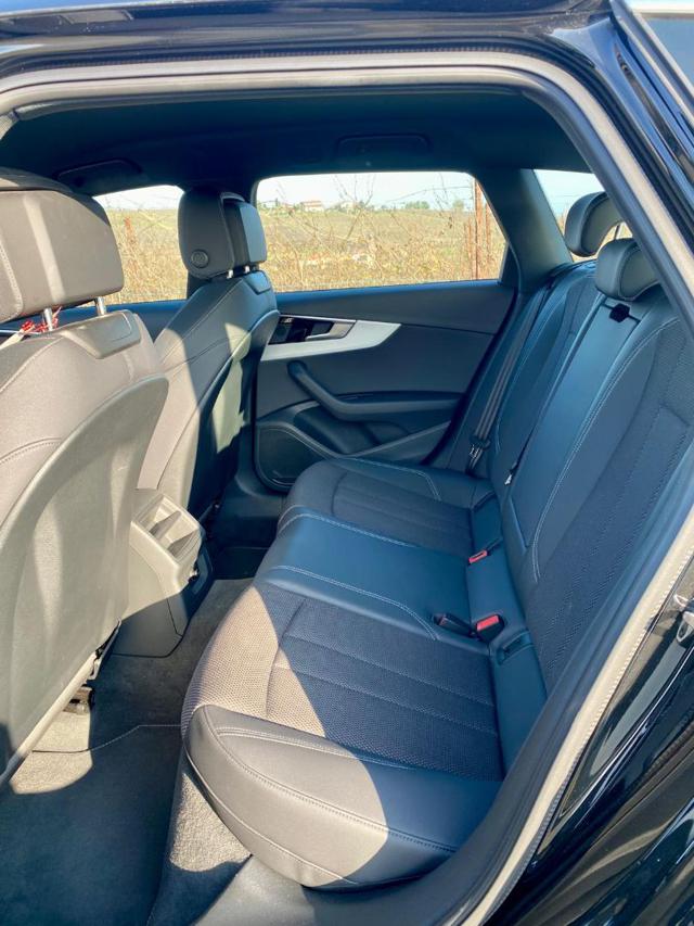 AUDI A4 usata, con Sedile posteriore sdoppiato