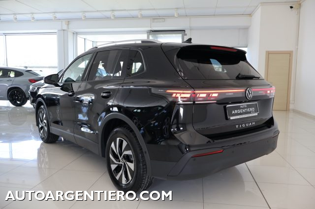 VOLKSWAGEN Tiguan usata, con Airbag laterali