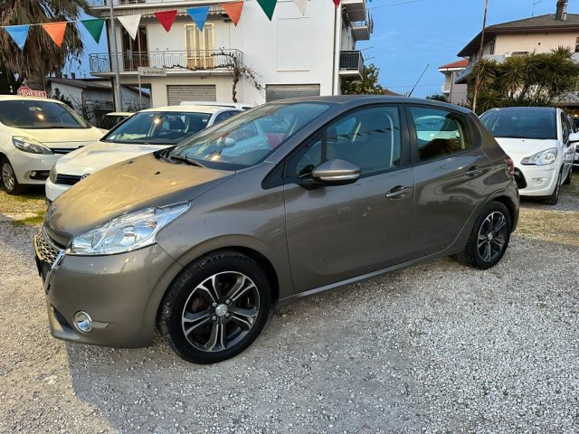 PEUGEOT 208 usata, con ABS