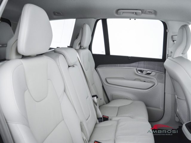 VOLVO XC90 usata 11