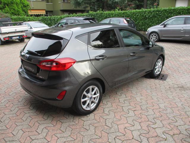 FORD Fiesta usata, con Autoradio
