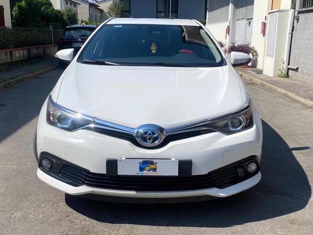TOYOTA Auris usata 1