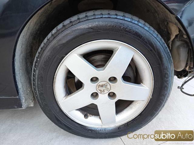 PEUGEOT 207 usata 25