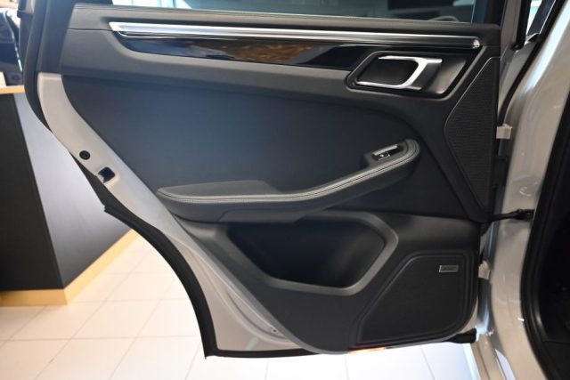 PORSCHE Macan usata 135