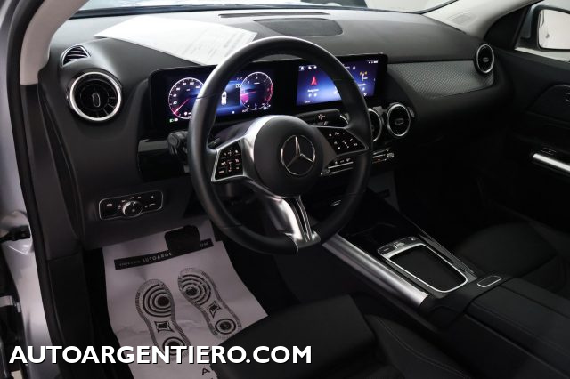 MERCEDES-BENZ GLA 180 usata, con Alzacristalli elettrici