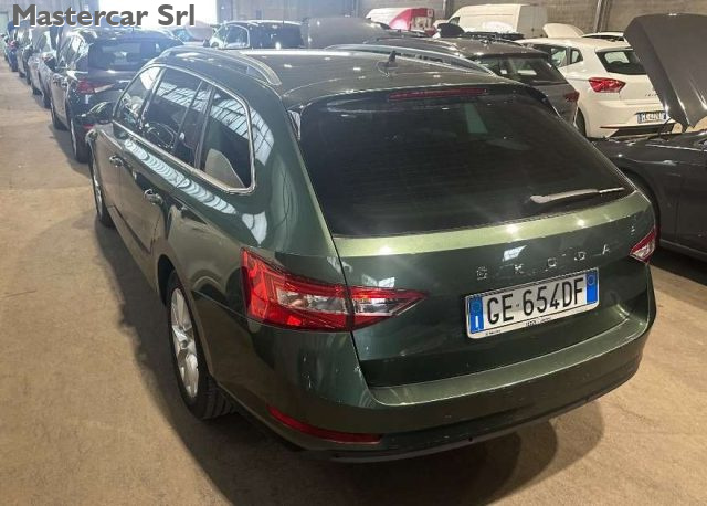 SKODA Superb usata, con Airbag laterali