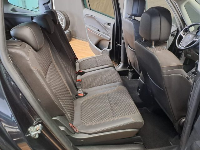 OPEL Zafira Tourer usata, con Servosterzo
