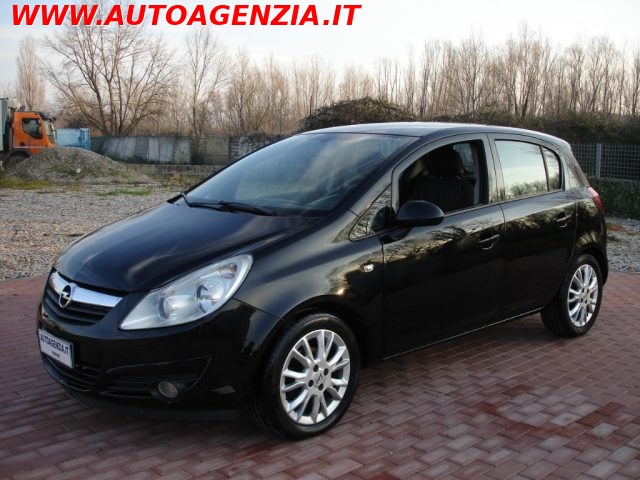 OPEL Corsa usata 0