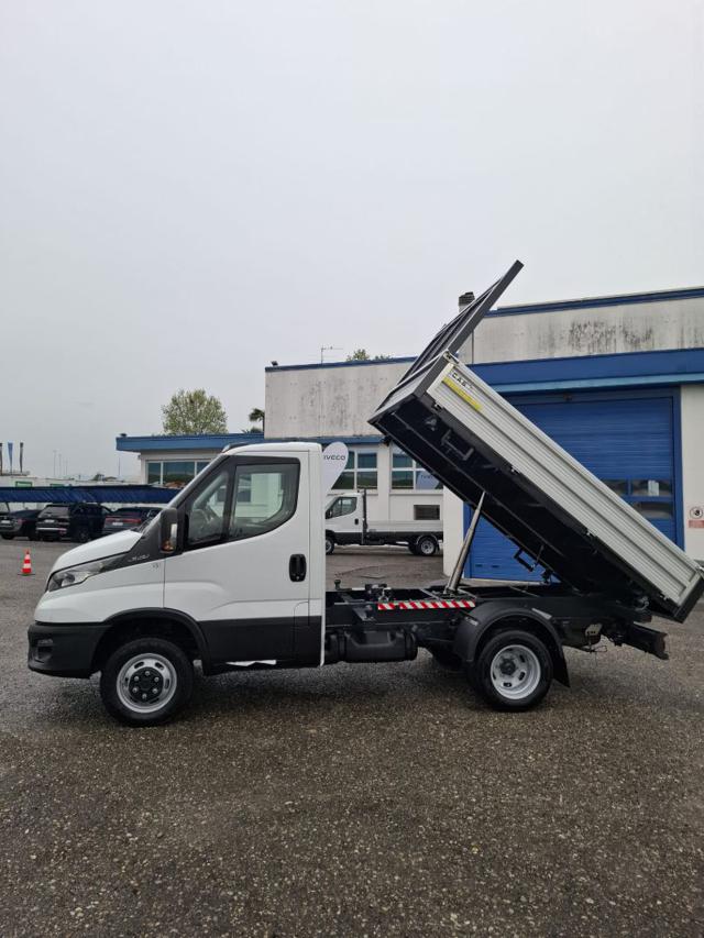 IVECO Daily usata, con Bracciolo