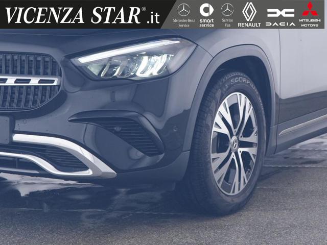 MERCEDES-BENZ GLA 180 usata, con Airbag