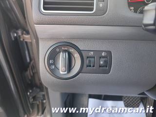 VOLKSWAGEN Touran usata 22