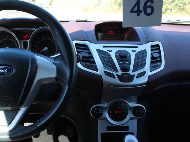FORD Fiesta usata, con Servosterzo