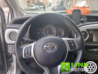 TOYOTA Yaris usata, con Alzacristalli elettrici