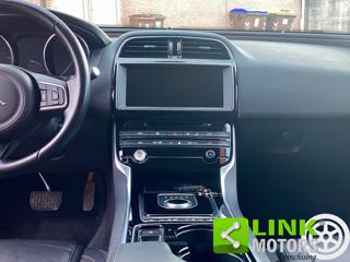 JAGUAR XE usata, con Cruise Control