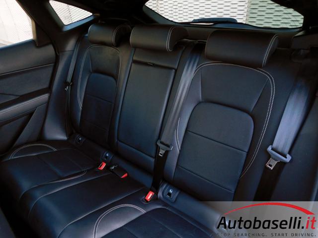 JAGUAR E-Pace usata 74