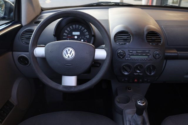 VOLKSWAGEN New Beetle usata 36