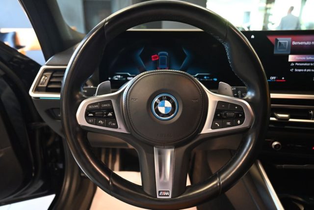 BMW 330 usata 32