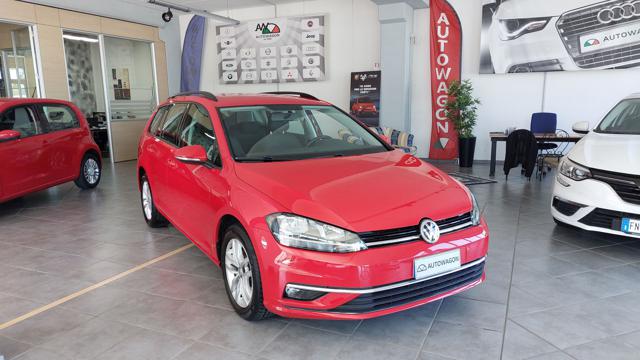 VOLKSWAGEN Golf Variant usata, con Park Distance Control