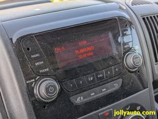 PEUGEOT Boxer usata, con USB