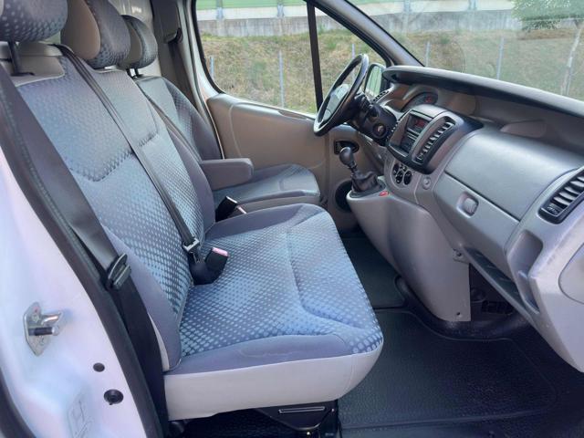 RENAULT Trafic usata, con Specchietti laterali elettrici